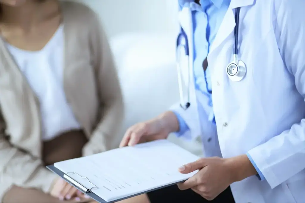 Com que frequência devemos ir ao consultório médico?